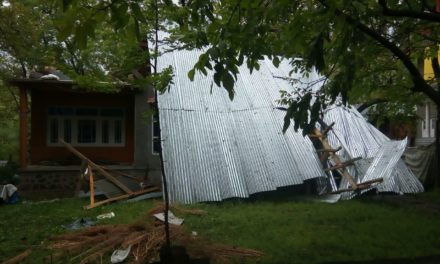 Govt.failed to provide relief windstorm affected and water loged areas :Sahil Farooq