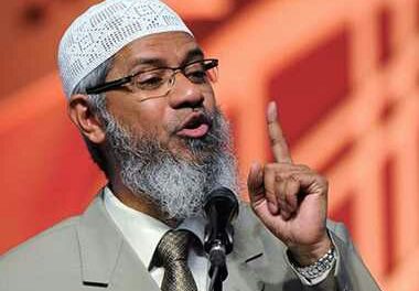 Zakir Naik thanks Malaysian PM for not deporting him; vows not to break laws