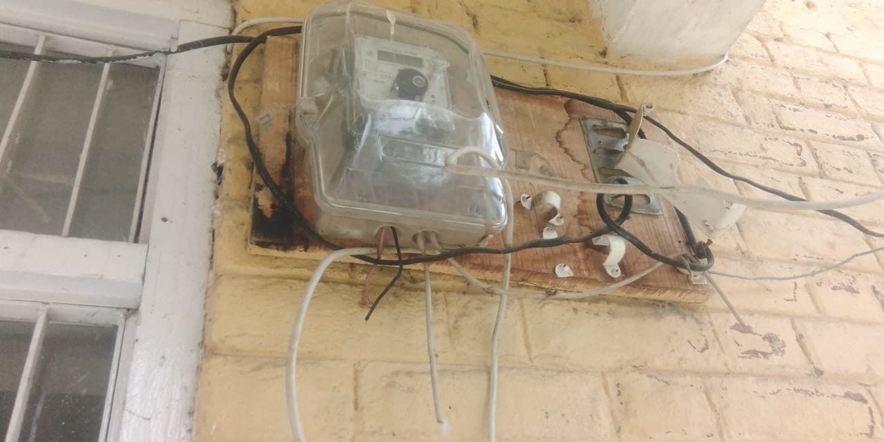 On the name of electrical digital meter’s PDD looting the money of consumers in Kulgam