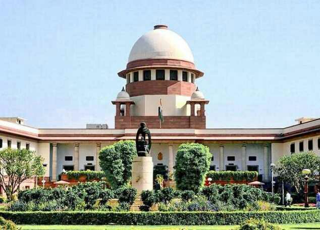 Eight members of Kashmir Bar to appear before SC during hearing on Art 35 A