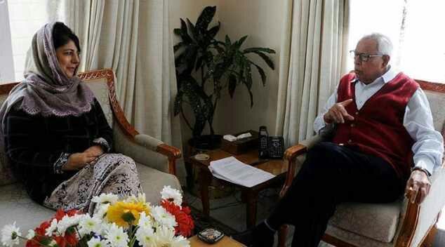 Former CM meets Governor