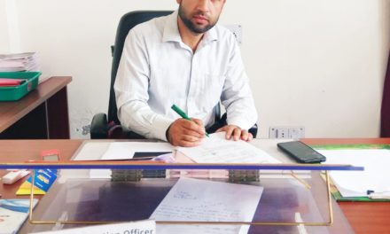 Jahangeer Aakhoon assumes charges of DIO Bandipora