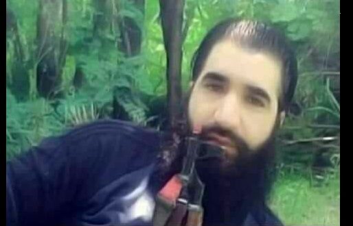 Thousands turn up for funeral of slain militant Sabzar Sofi ; associates offer gun salute