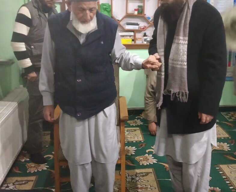 After 6 years Hurriyat leader Syed Ali Geelani likely to visit home town