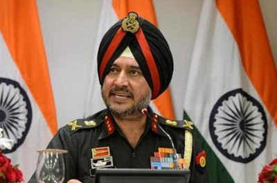 Army Commander Reviews Security Situation In Kashmir