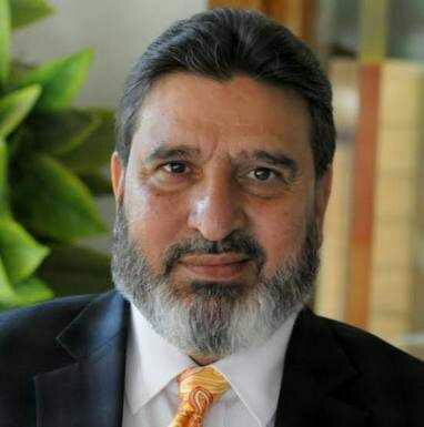 Altaf Bukhari demands free air services for stranded passengers
