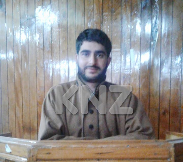 Deputy Chairman Ganderbal Municipal Committee Mr Sajad condoles death of employee in road mishap