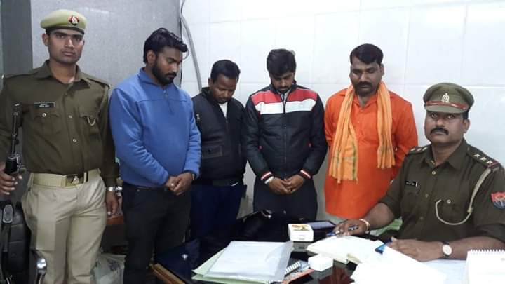 Lucknow Police Book Vishwa Hindu Dal Activists For Thrashing Kashmiri Vendor’s