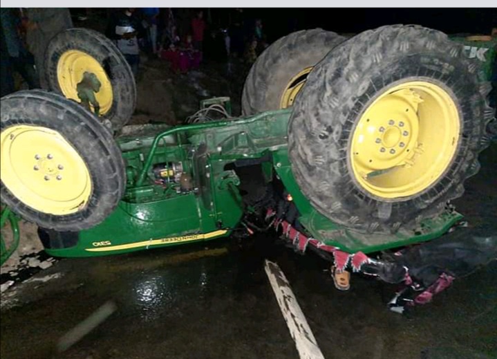 Driver Killed another injured after Tractor Turns Turtel In Kangan