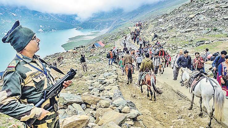 Another batch of 4,773 pilgrims leave Jammu for Amarnath yatra