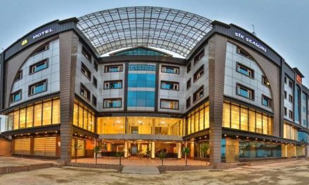 Coronavirus : Govt seals Hotel Six Season in Nowgam, Srinagar for violating Govt order