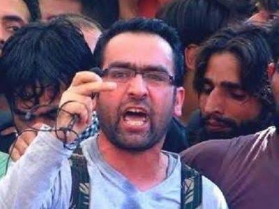 Massive searches on to nab Hizbul chief Riyaz Naikoo in Pulwama district