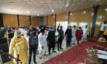 MCG councillors vote for no confidence against current President in Ganderbal