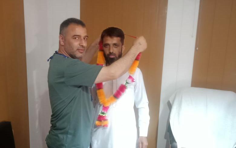 BJP district president Ganderbal congrats BJP candidate MC Ganderbal