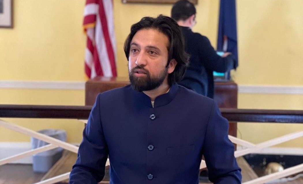 Touseef Raina visits Kupwara, interacts with youth