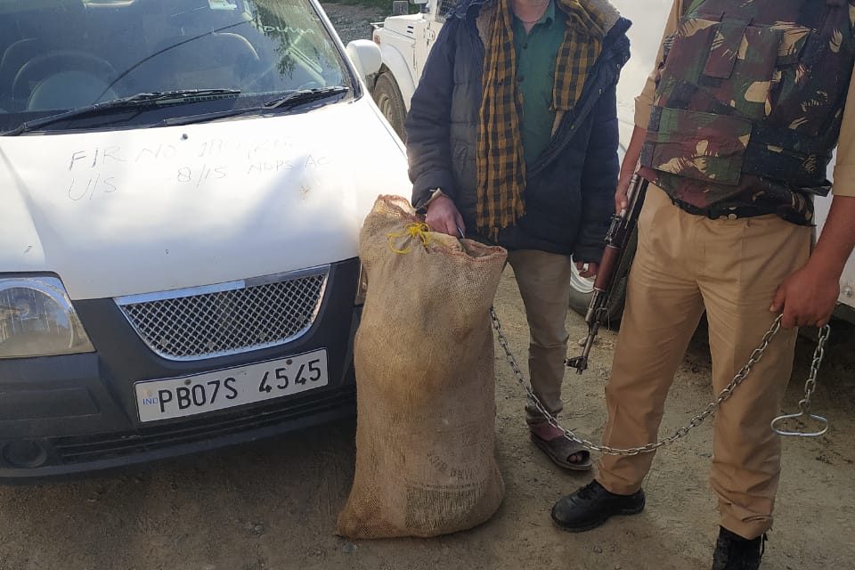 Kulgam Police arrests a drug peddler; Contraband substance recovered
