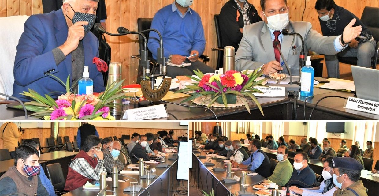 Farooq Abdullah reviews developmental scenario, implementation of schemes in Ganderbal
