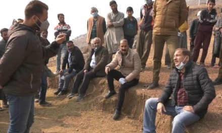 DDC Ganderbal visits site of road construction at Badi Pathri
