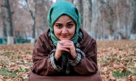 Meet 25-year old girl, who revive old folk genre ‘Ladishah’ to raise social, political issues