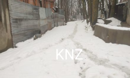 Inadequate snow clearances in Sehipora Wayil;Public raises questions, contractor replied “i don’t care go to Governor he will clear Snow”