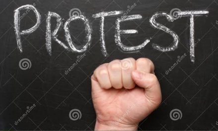 Empanelled ReT aspirants stage protest, demand implementation of court order