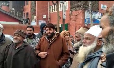 Murder of a woman over dowry : Bandipora family demands arrest of all culprits, Stages protest