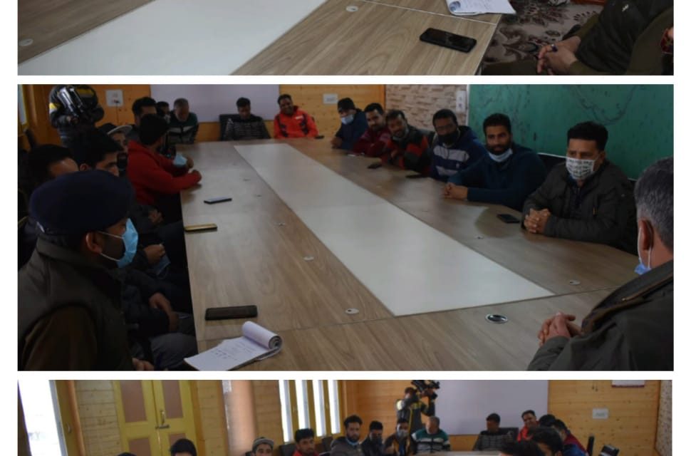 SSP Ganderbal conducts interaction session with media fraternity