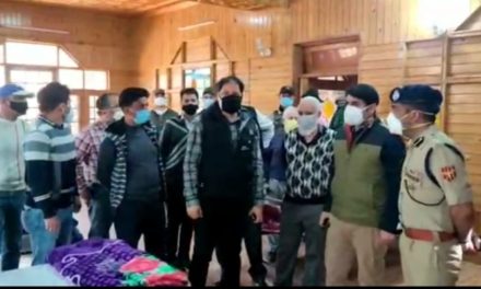 DC Srinagar visits Covid Care Isolation Centers to oversee arrangements