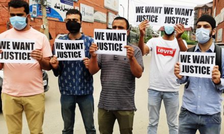 Job aspirants protest at Press Enclave as SKIMS withdraws 66 posts advertised last year