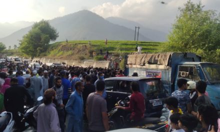 Body of teenager fished out from river Sindh in Ganderbal;‘Deceased was lone son of Mir family’