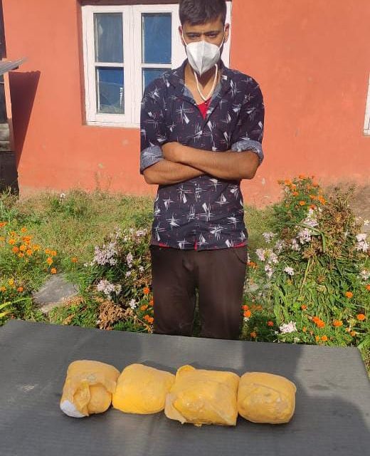 Police arrests notorious drug smuggler in Kupwara;04kgs of Heroin recovered