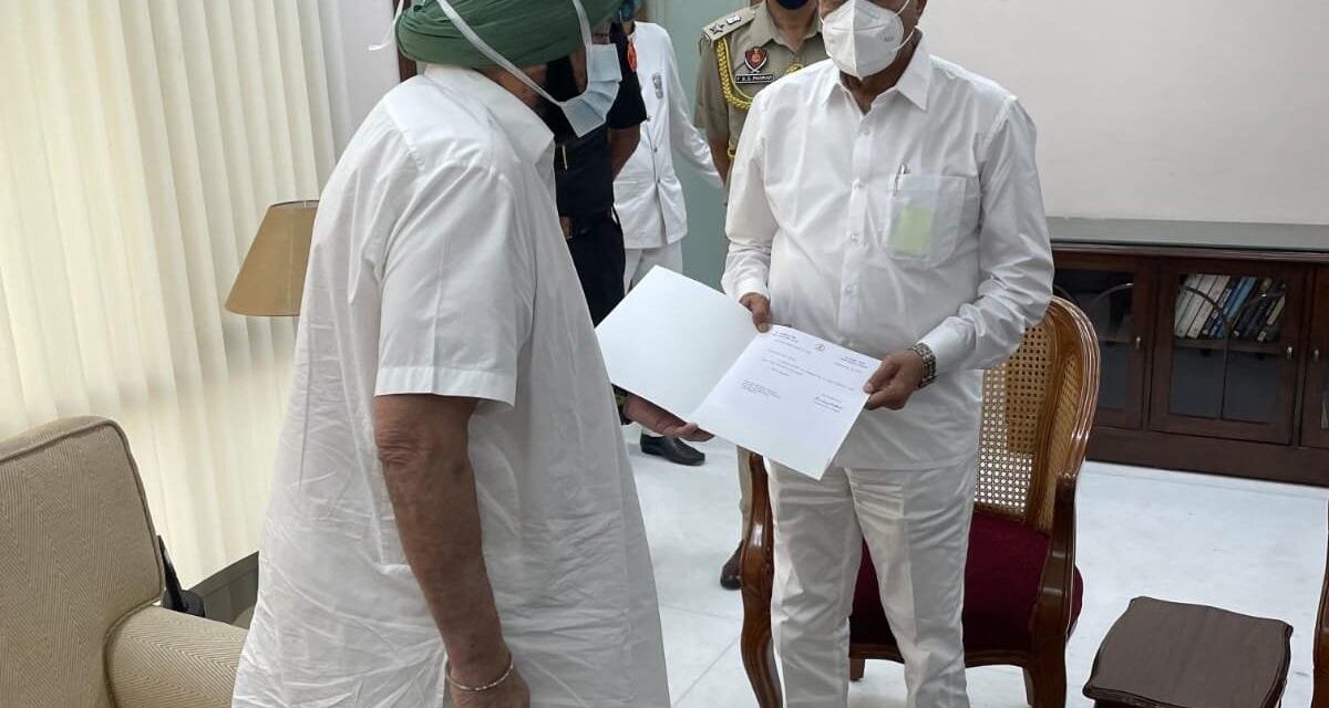 Punjab CM Captain Amarinder Singh submits resignation to Governor Banwarilal Purohit, at Raj Bhavan in Chandigarh.