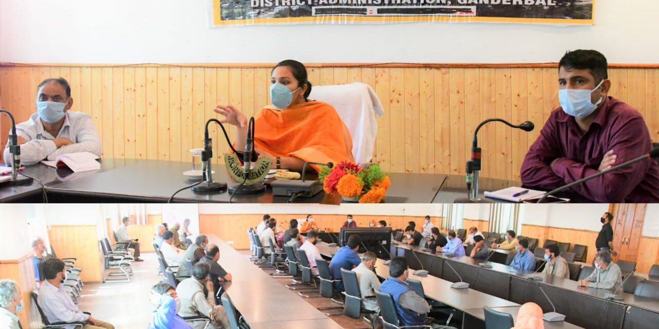 DDC Ganderbal presides over Block Diwas