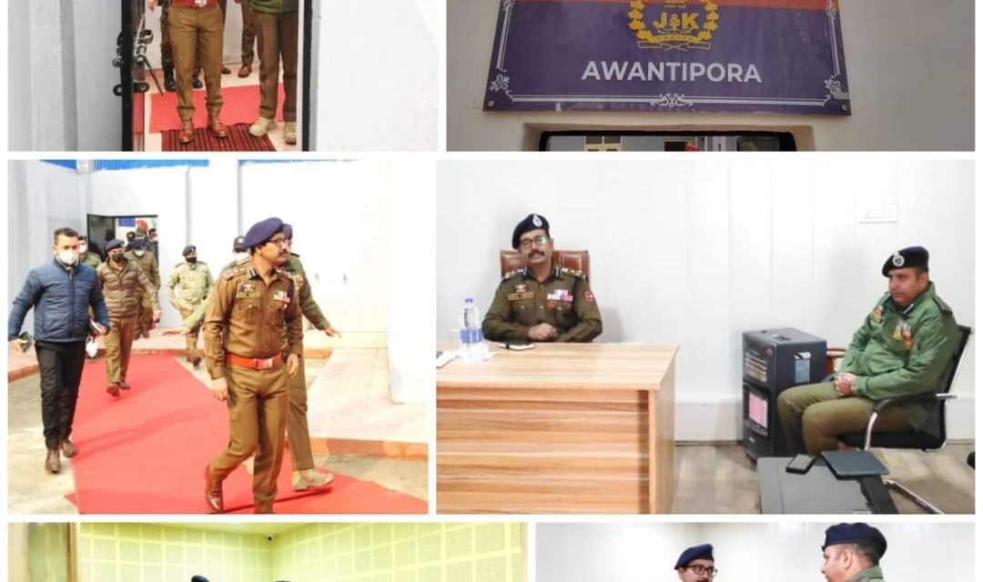 DIG South Kashmir visits Awantipora chairs officers meet; inaugurates JIC