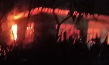 Panchayat ghar gutted in mysterious blaze in Kulgam