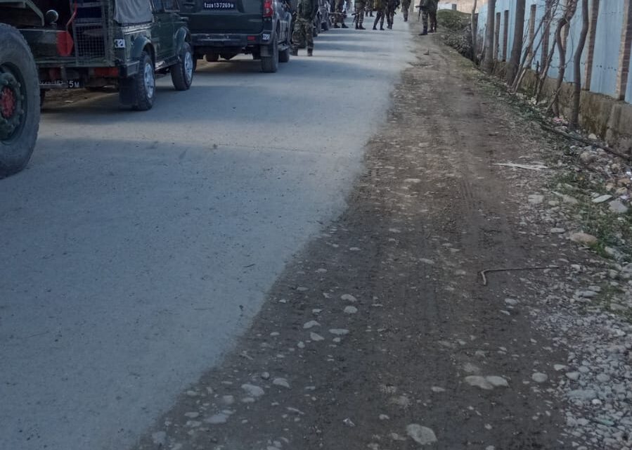 Brief Shootout: Newly recruited militant injured, arrested in langate Handwara, Searches for another militant underway: Police