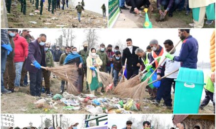 Div Com Kashmir inaugurates Municipal Council’s anti-polythene campaign in Ganderbal