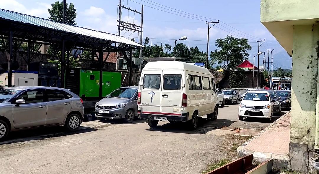 Woman crushed to death by train in Qazigund