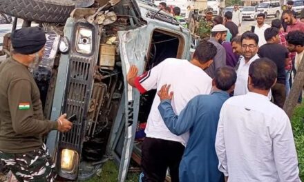 2 CRPF Men Among 3 Injured in Kupwara Road Mishap
