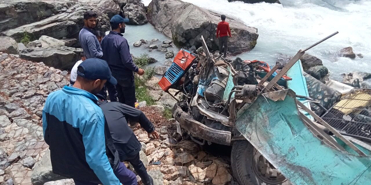 Many feared dead as bus carrying ITBP troopers met with accident in Pahalgam