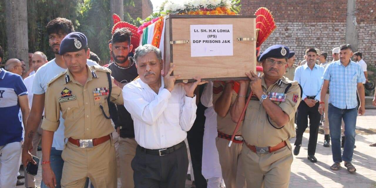 J-K prisons DG H K Lohia cremated with full honours; police say no terror angle emerged in his murder