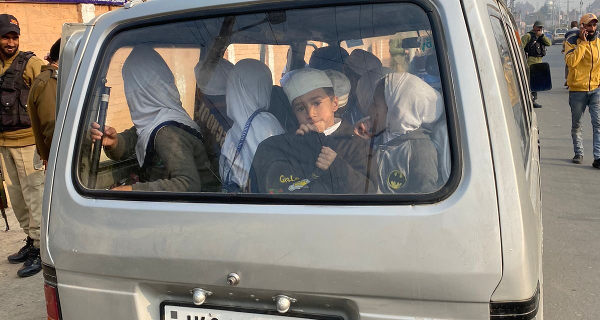 Police Seizes School Van For Overcrowding and Posing Threat to school children in Budgam: Police