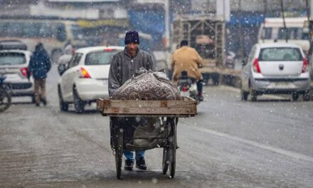 Night temp drops further in J&K; Gulmarg records minus 2.4°C, Pahalgam Minus 0.4°C