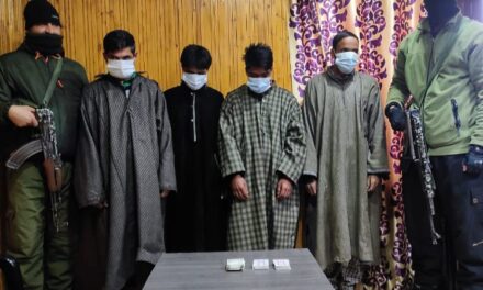 Police arrests 04 gamblers in Bandipora, stake money seized