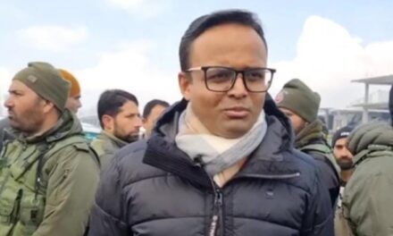 Snow cleared on major, vital roads on priority: DC Kupwara