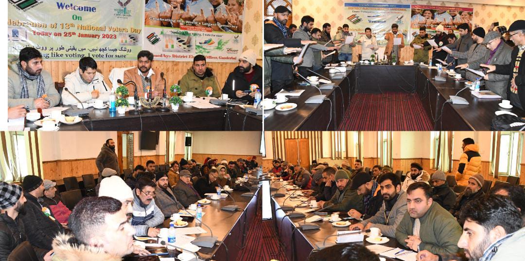 District Admin Gbl observes 13th National Voters’ Day;DEO administers NVD pledge to participants