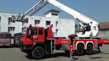 Jammu fireman dies after falling from building during operation