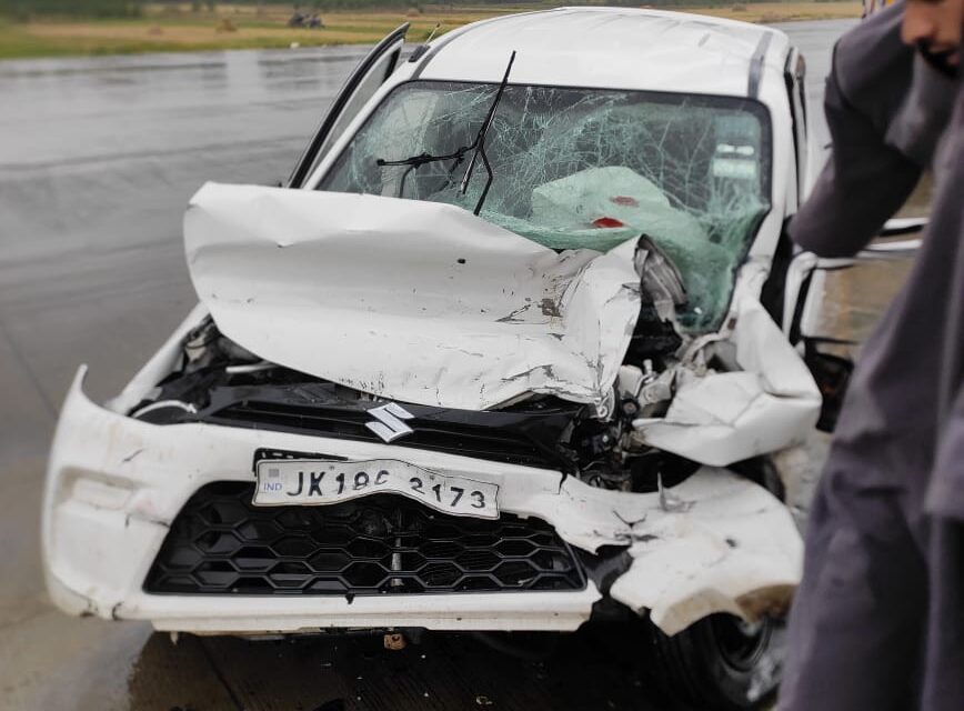 Kulgam man dies after truck collides with car in Anantnag