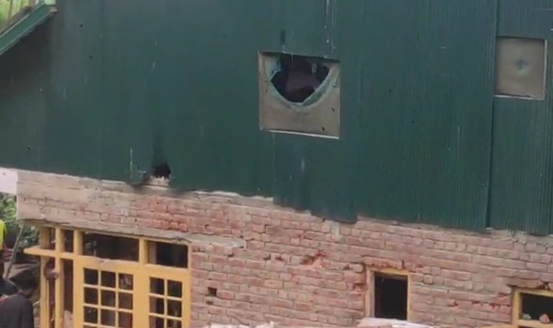 Two Shopian militants killed in Kreeri Baramulla encounter;Four militants killed in North Kashmir in last 24 hours