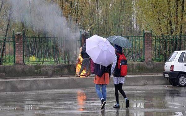 Night temperature falls amid forecast for isolated light rains in J&K